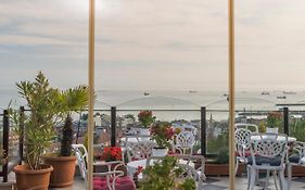 Istanbul Amedros Home